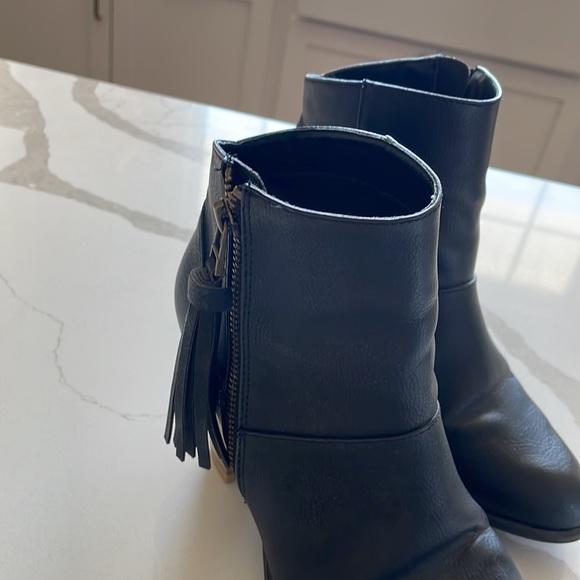 Black Tassel Bootie - Size 6 - Picture 4 of 5